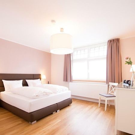 Gaestehaus C.H.Berres Uerzig-Mosel ภายนอก รูปภาพ