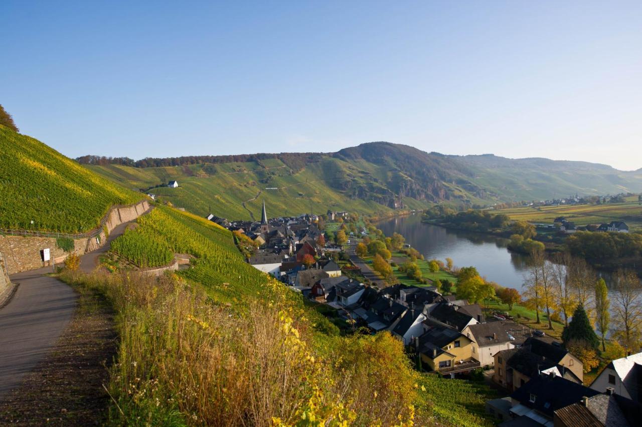 Gaestehaus C.H.Berres Uerzig-Mosel ภายนอก รูปภาพ